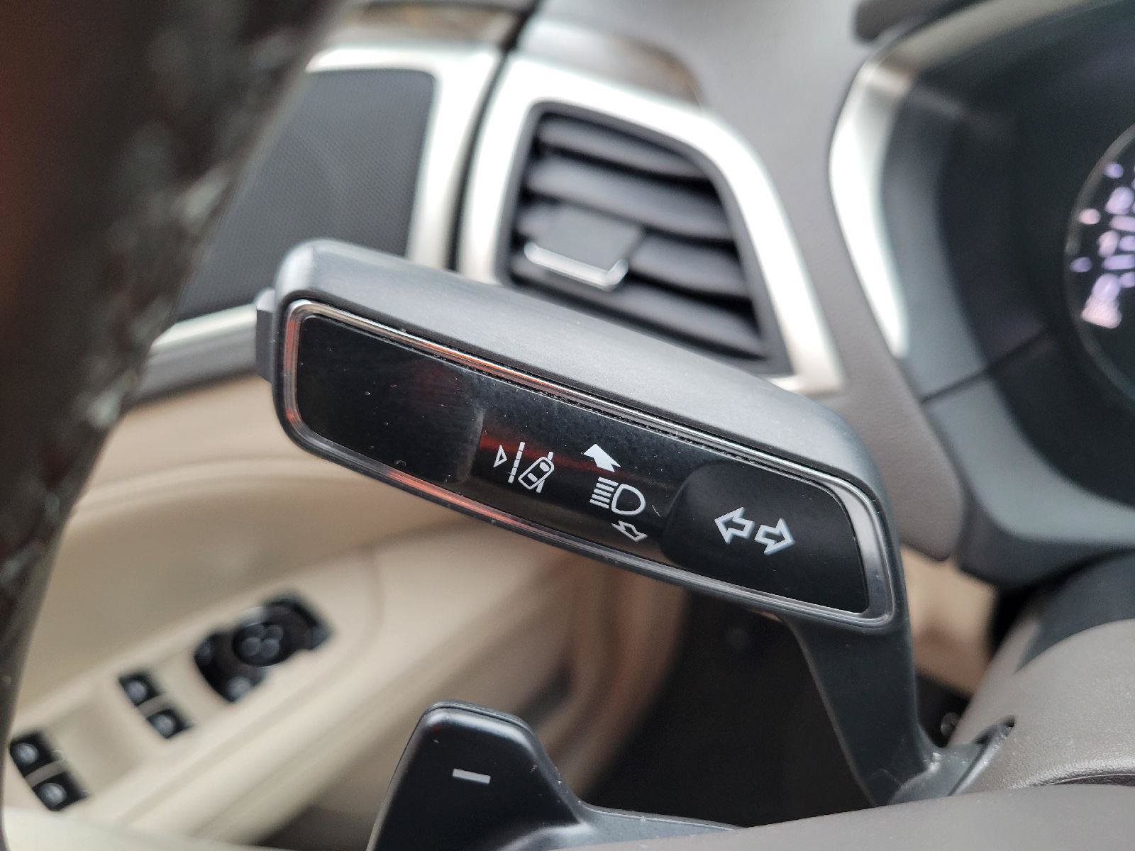 Used 2019 Lincoln MKZ Reserve FWD image 16