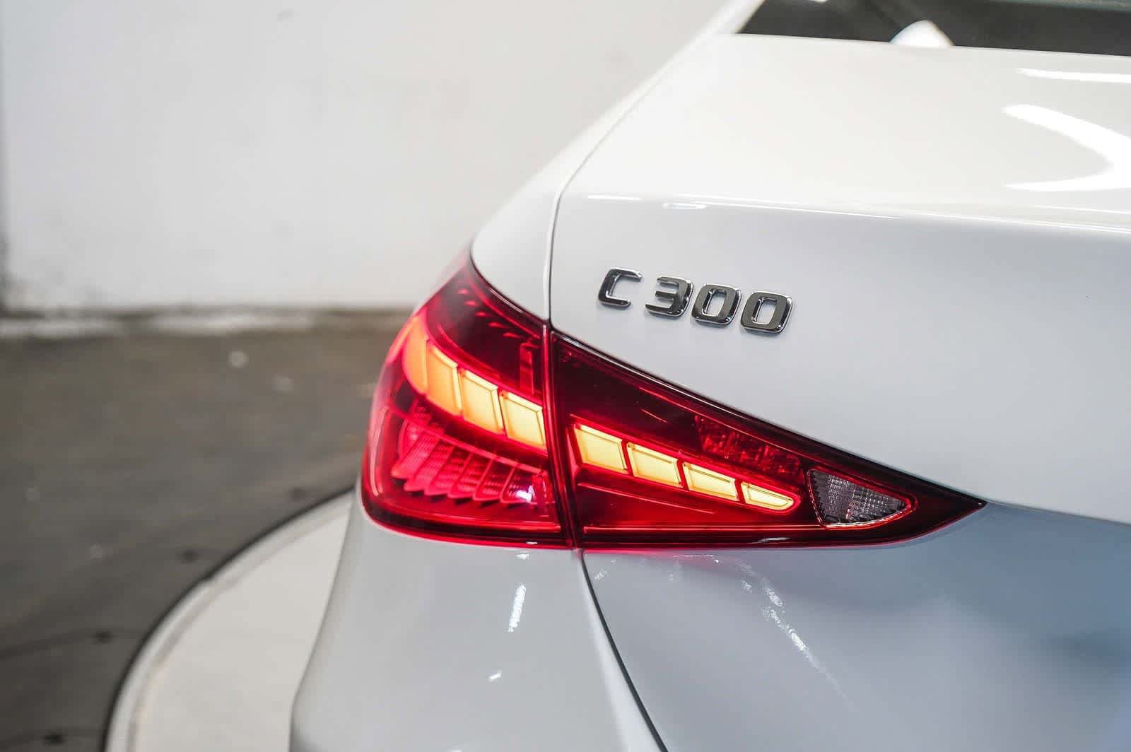 Used 2025 Mercedes-Benz C 300 4MATIC Sedan image 11