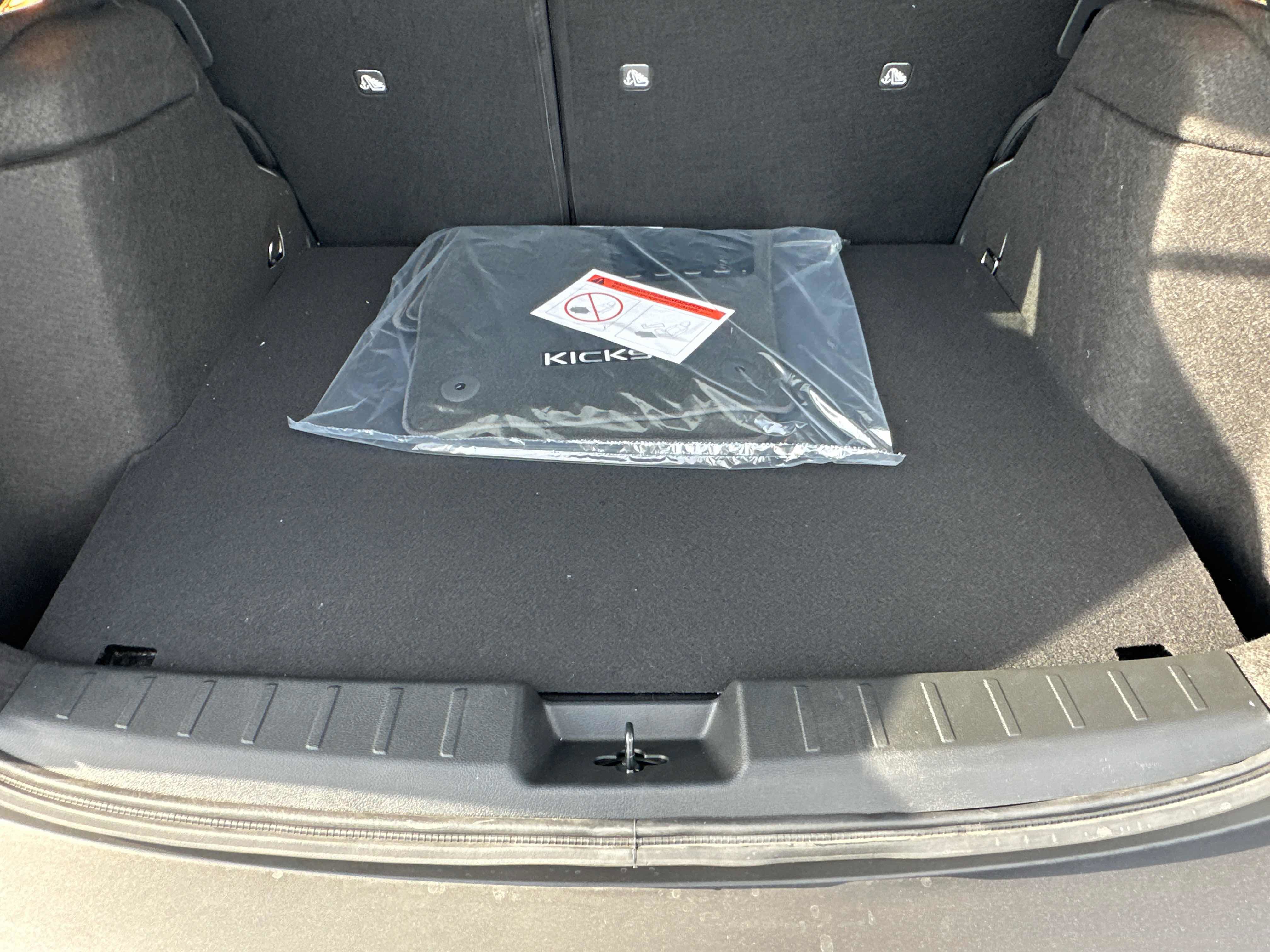 New 2026 Nissan Kicks SV w/ Cold Weather Package AWD/4WD image 17