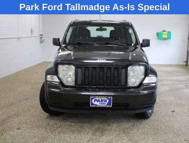 Used 2012 Jeep Liberty Sport image 9