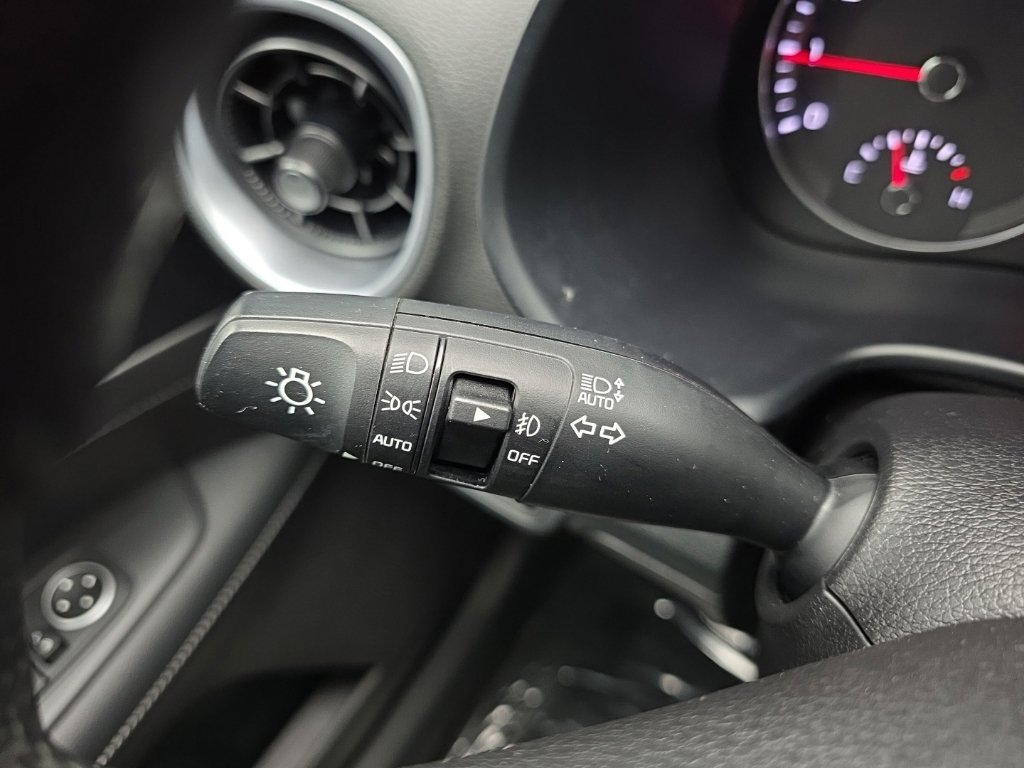 Used 2024 Kia Forte GT-Line FWD image 25