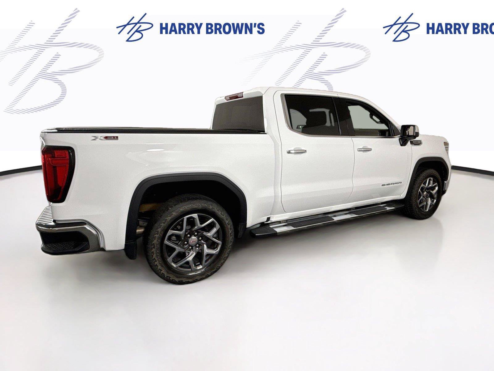 Used 2024 GMC Sierra 1500 SLT w/ SLT Premium Package AWD/4WD image 32