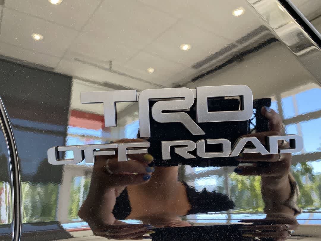 New 2026 Toyota 4Runner TRD Off-Road Premium AWD/4WD image 11