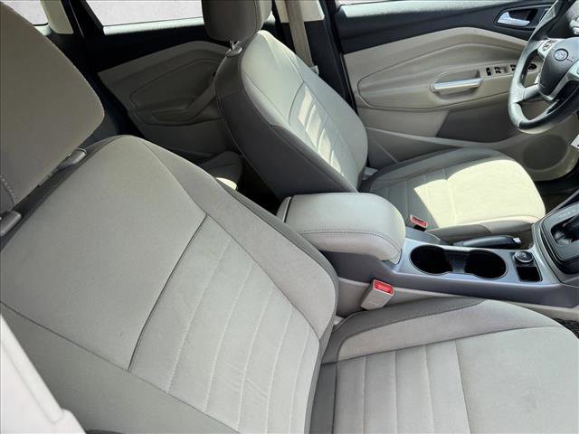 Used 2015 Ford Escape SE w/ Equipment Group 201A AWD/4WD image 19