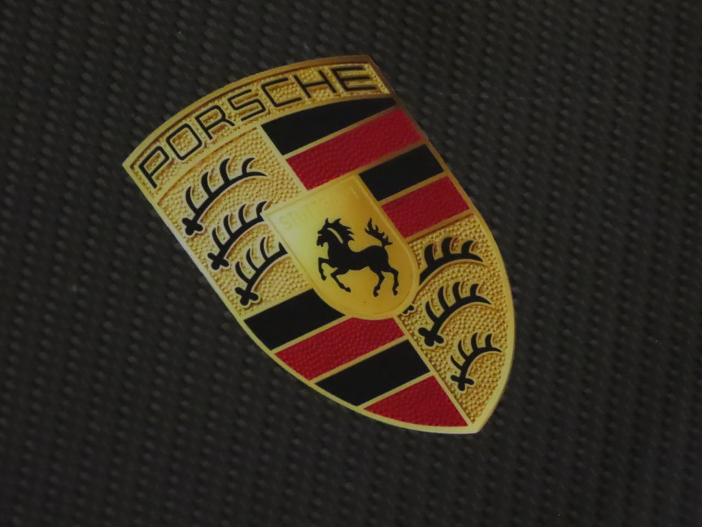 Certified 2025 Porsche 911 GT3 RS RWD image 14