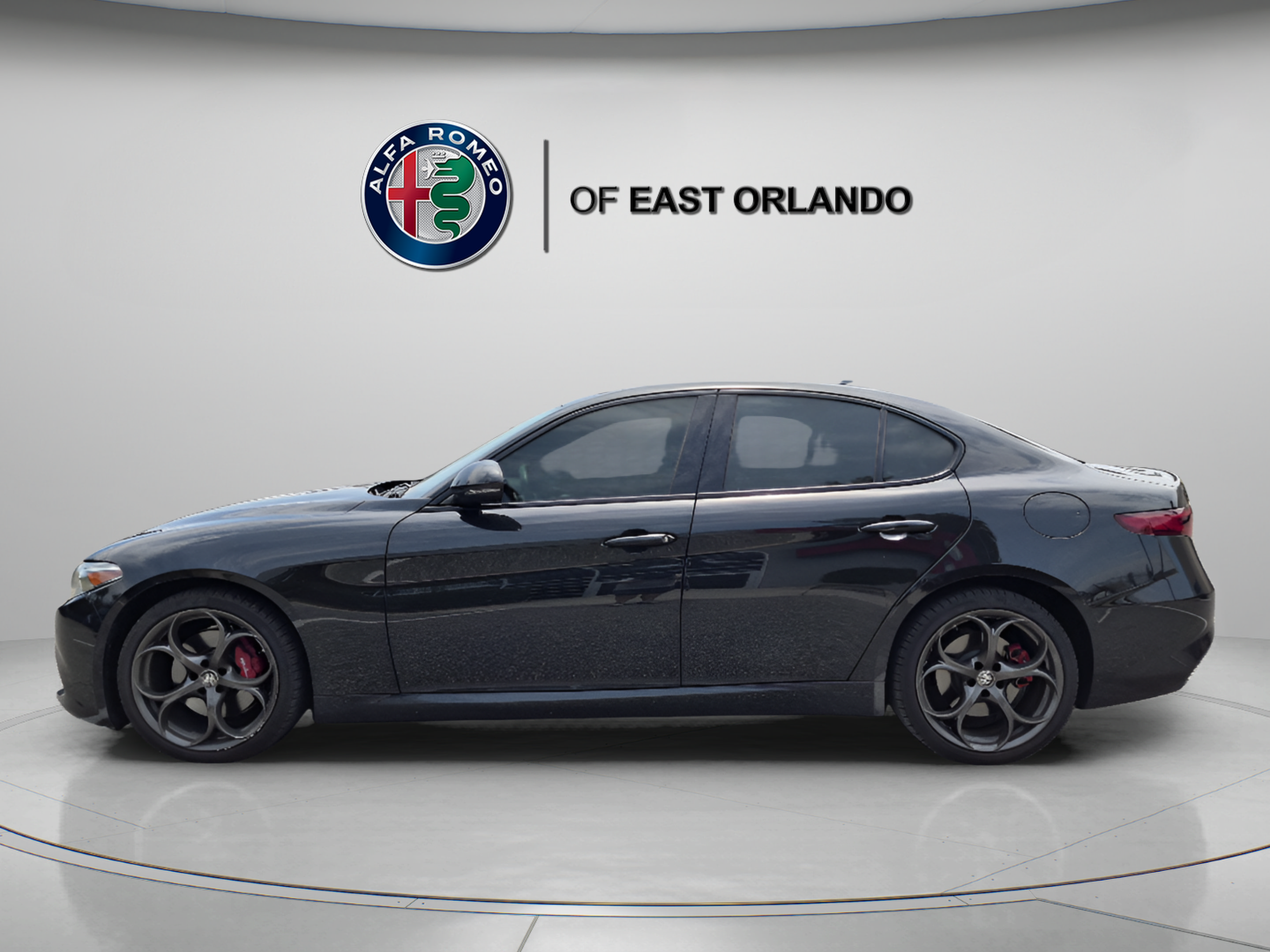 Used 2021 Alfa Romeo Giulia Ti Sport AWD/4WD image 4
