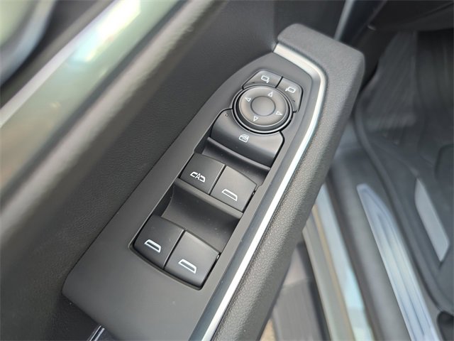 New 2026 GMC Sierra 1500 SLE w/ Preferred Package image 18