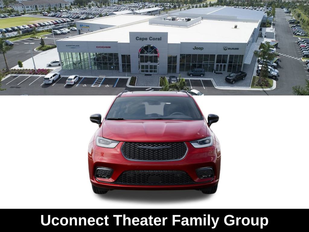 New 2026 Chrysler Pacifica Limited w/ Uconnect Theater Family Group image 7