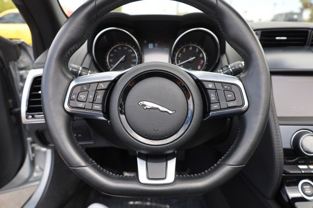 Used 2019 Jaguar F-TYPE R-Dynamic RWD image 25