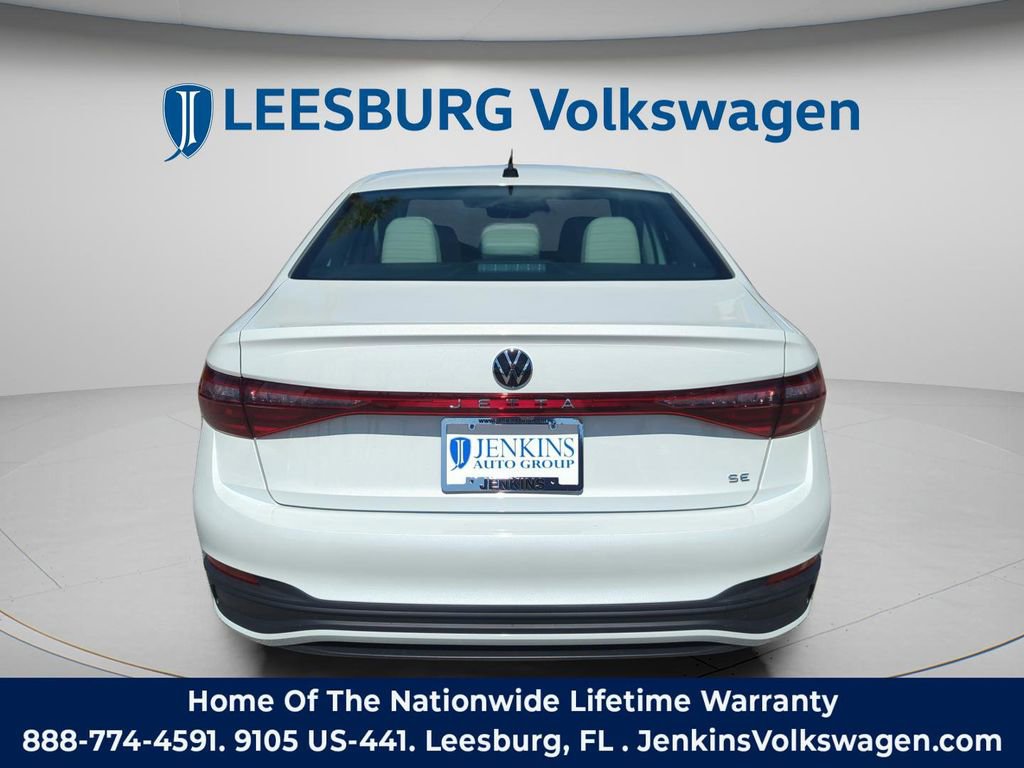 New 2026 Volkswagen Jetta SE image 7