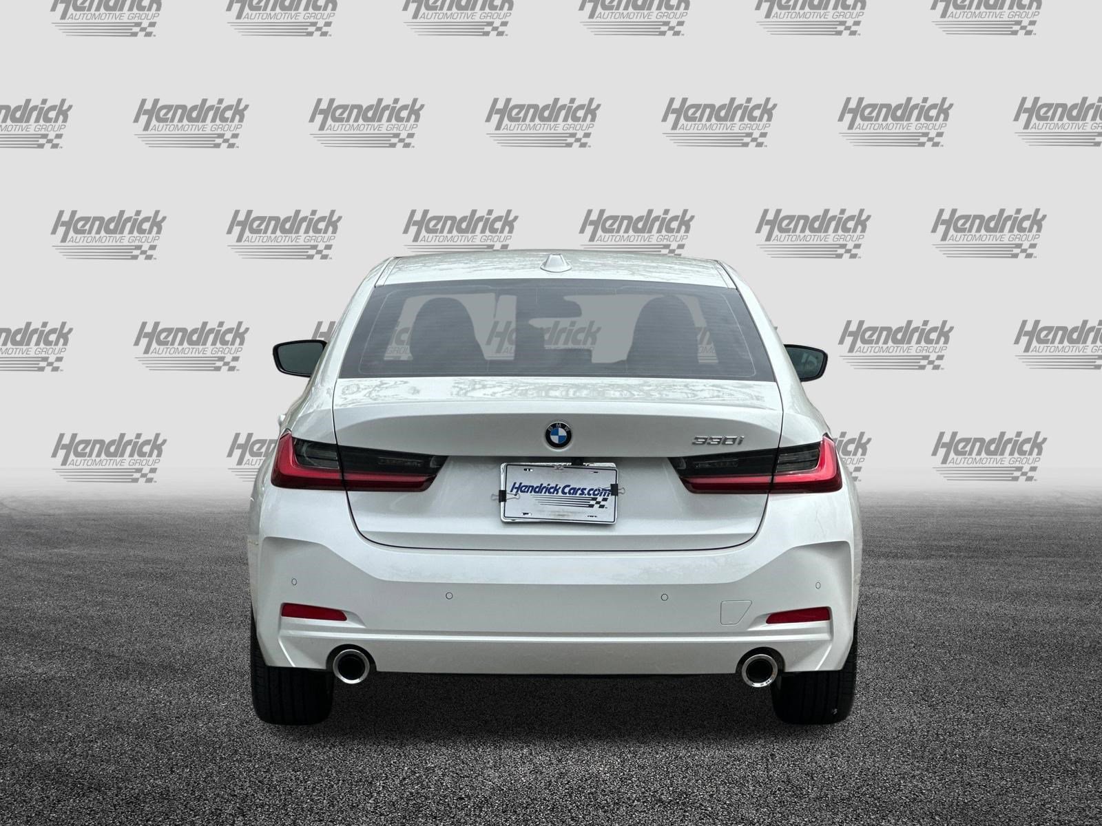 Used 2025 BMW 330i Sedan w/ Premium Package image 6