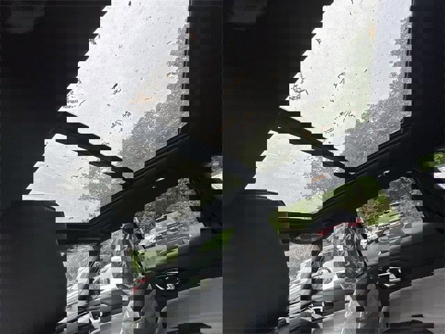 New 2025 Jeep Compass Limited w/ Sun & Sound Group image 13