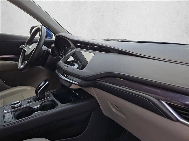 Used 2021 Cadillac XT4 Luxury FWD image 18