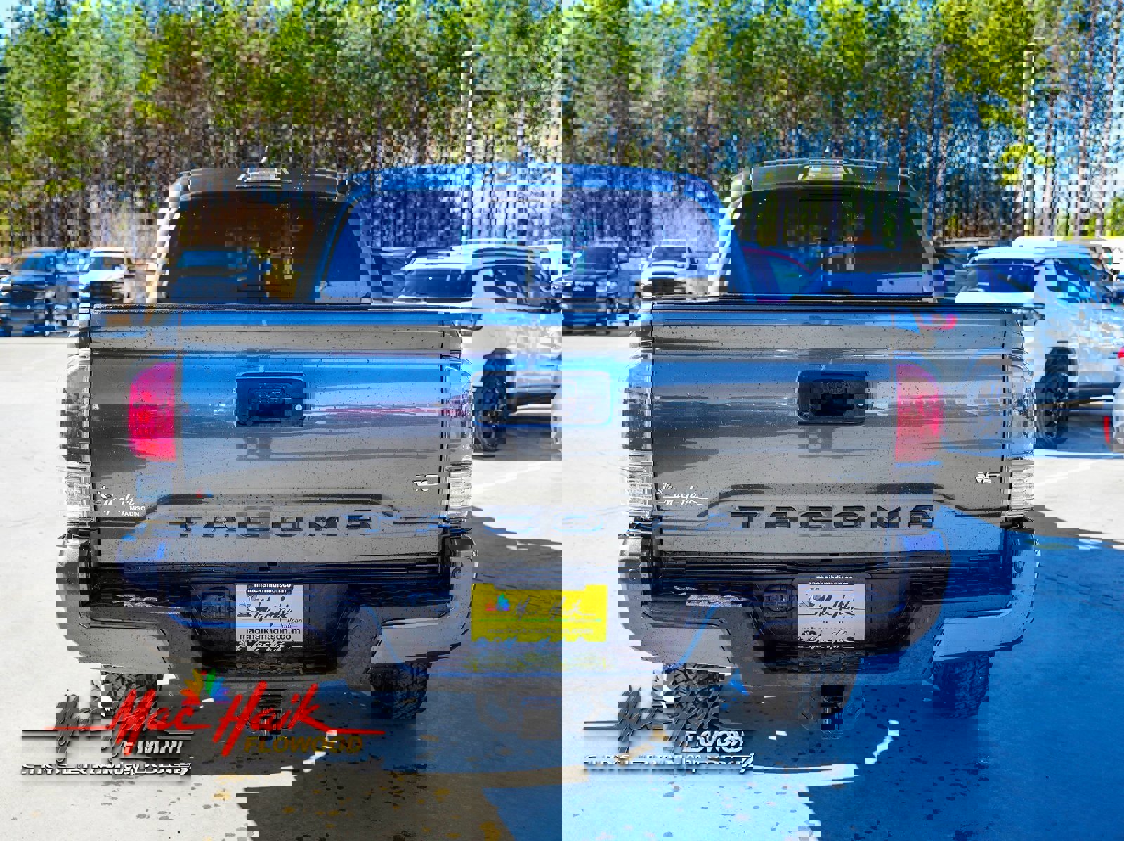 Used 2022 Toyota Tacoma TRD Off-Road image 8