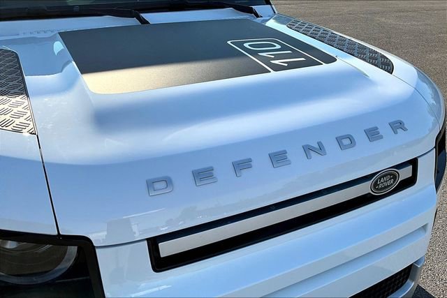 Used 2024 Land Rover Defender 110 SE AWD/4WD image 30