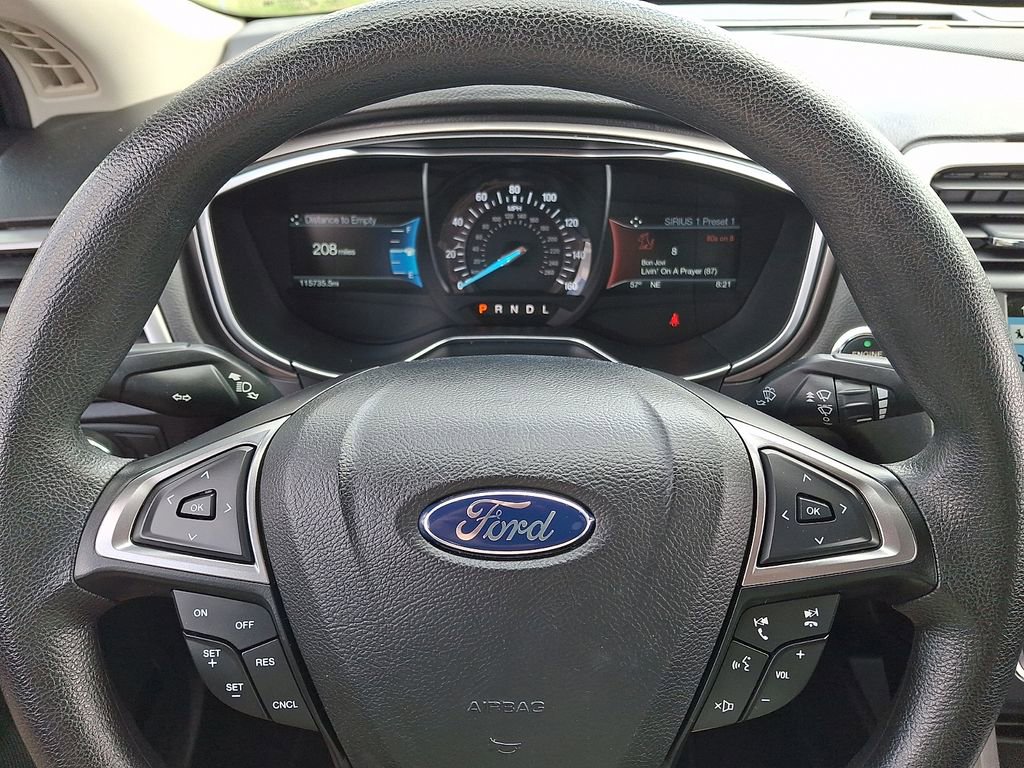 Used 2017 Ford Fusion SE w/ Fusion SE Technology Package FWD image 20