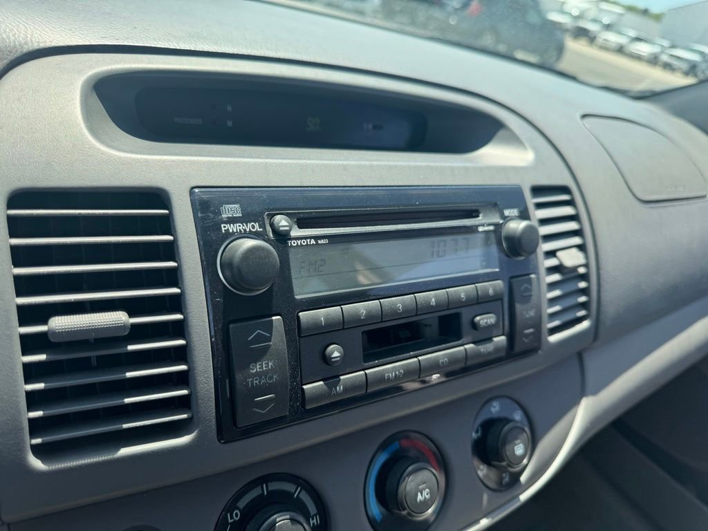 Used 2003 Toyota Camry LE FWD image 2
