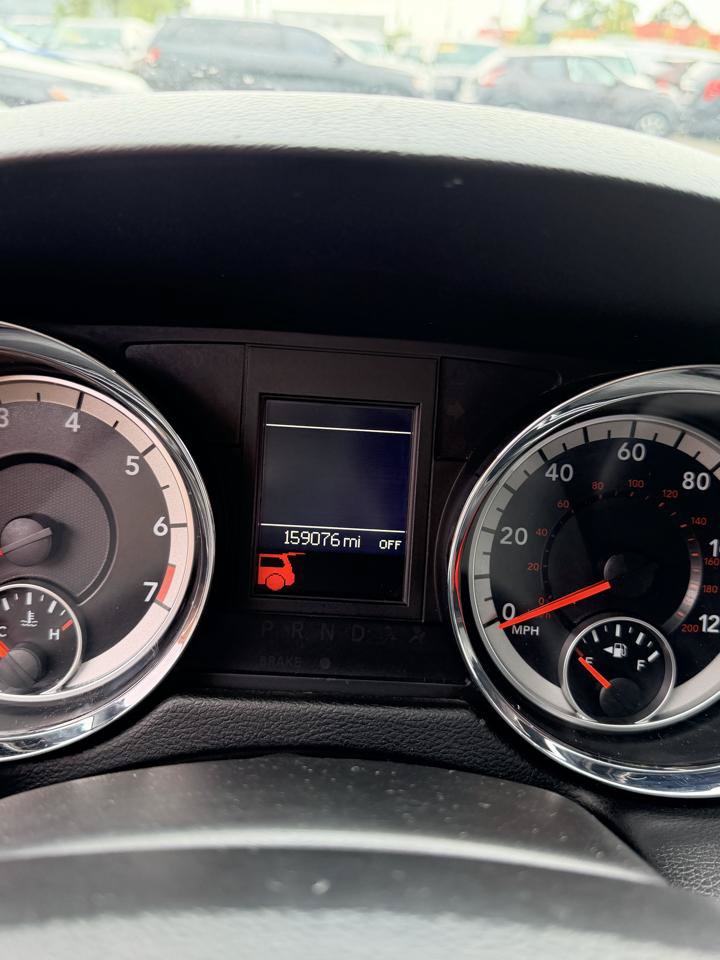 Used 2015 Dodge Grand Caravan R/T w/ Driver Convenience Group FWD image 9