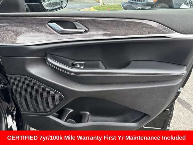 Used 2023 Jeep Grand Cherokee L Limited w/ Luxury Tech Group II AWD/4WD image 9