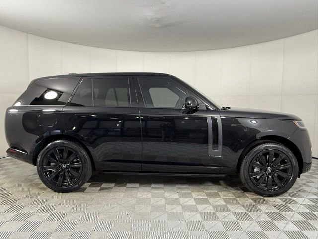 New 2025 Land Rover Range Rover SE image 8