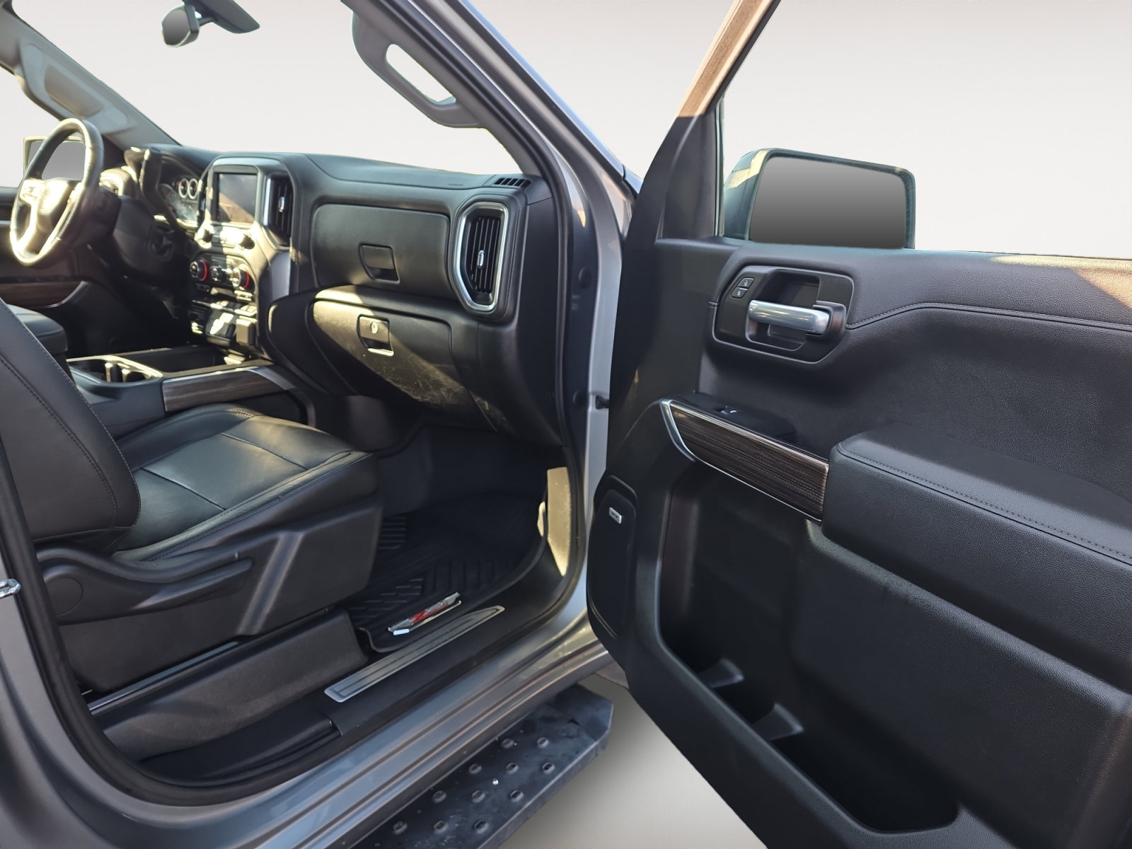 Used 2020 Chevrolet Silverado 1500 LT Trail Boss AWD/4WD image 9