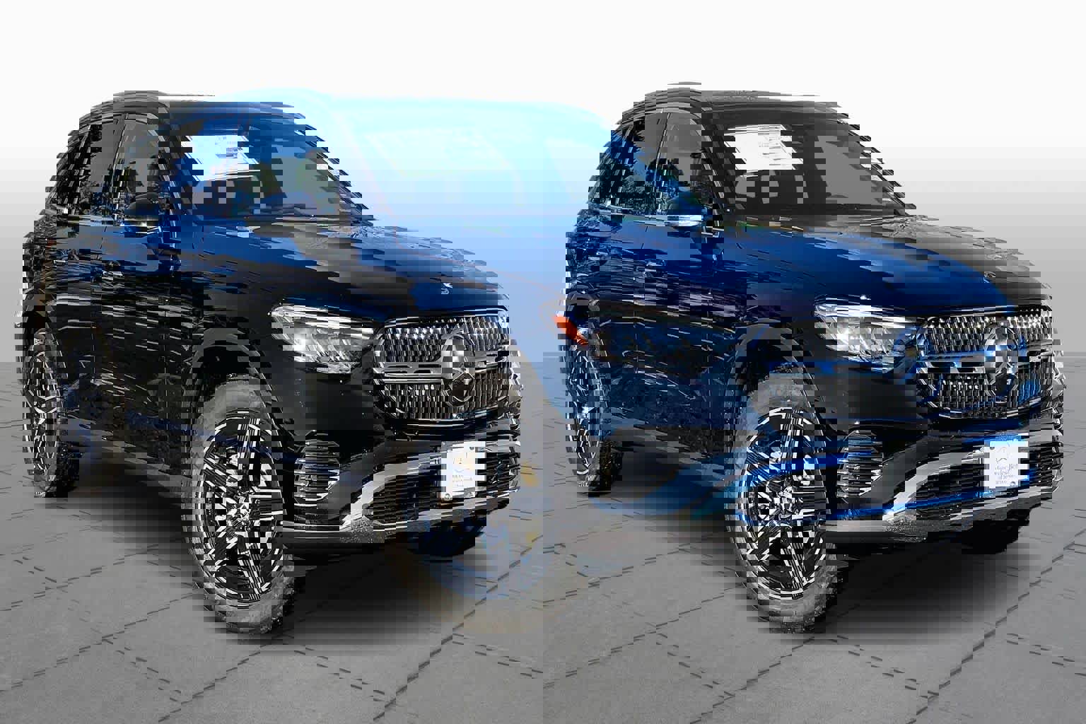 New 2026 Mercedes-Benz GLC 300 4MATIC image 2