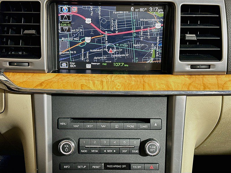 Used 2012 Lincoln MKZ FWD image 16