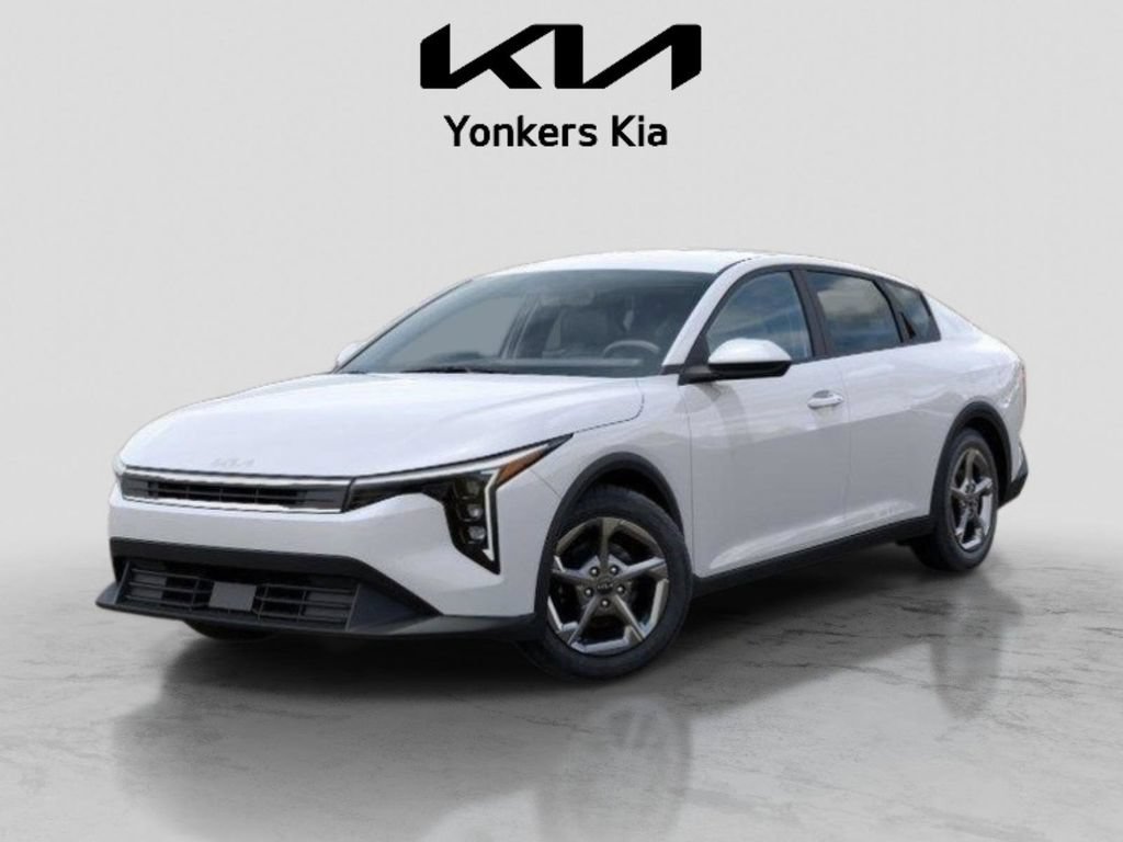 Used 2026 Kia K4 FWD image 1