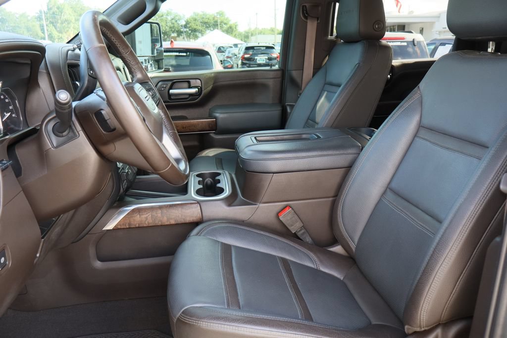 Used 2020 GMC Sierra 2500 Denali w/ Denali Ultimate Package AWD/4WD image 24