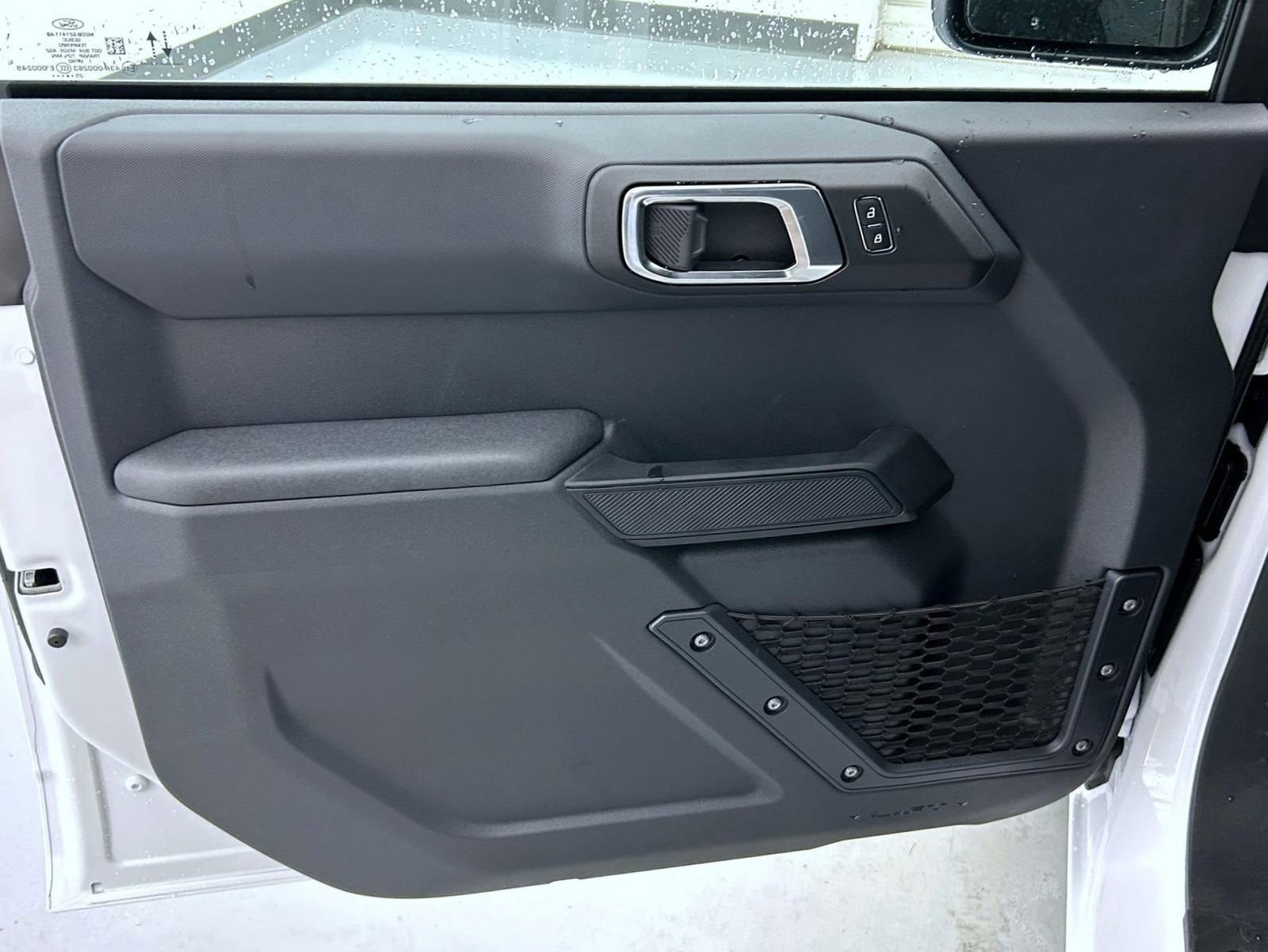 New 2025 Ford Bronco 4-Door image 9