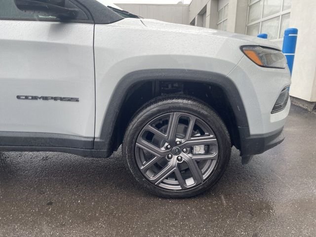 New 2026 Jeep Compass Limited AWD/4WD image 11