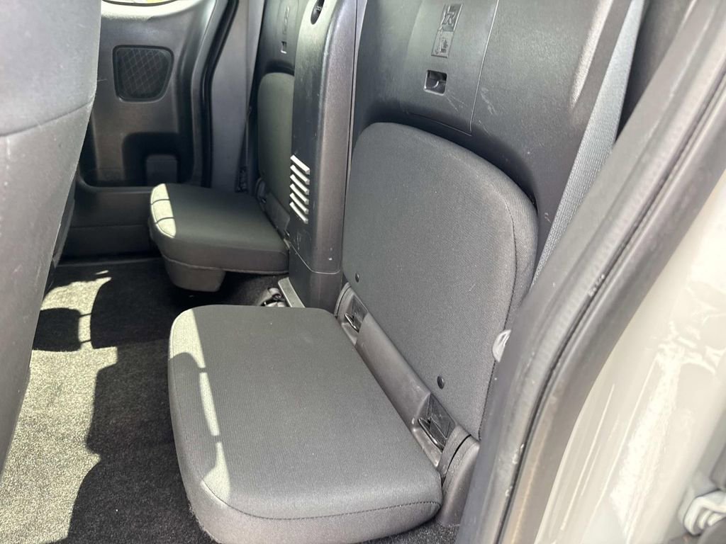 Used 2022 Nissan Frontier S w/ Technology Package image 14
