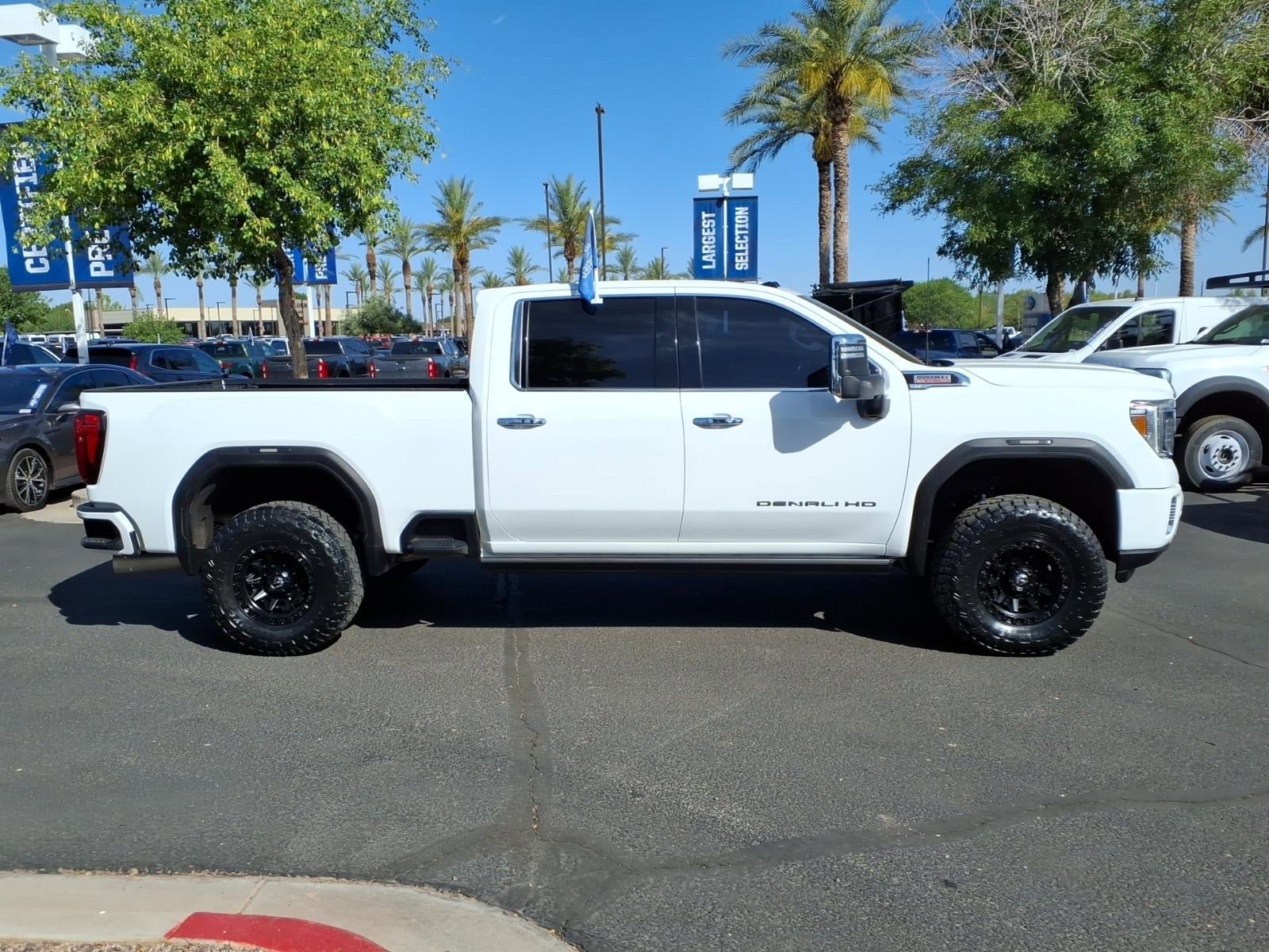 Used 2022 GMC Sierra 2500 Denali w/ Technology Package AWD/4WD image 3