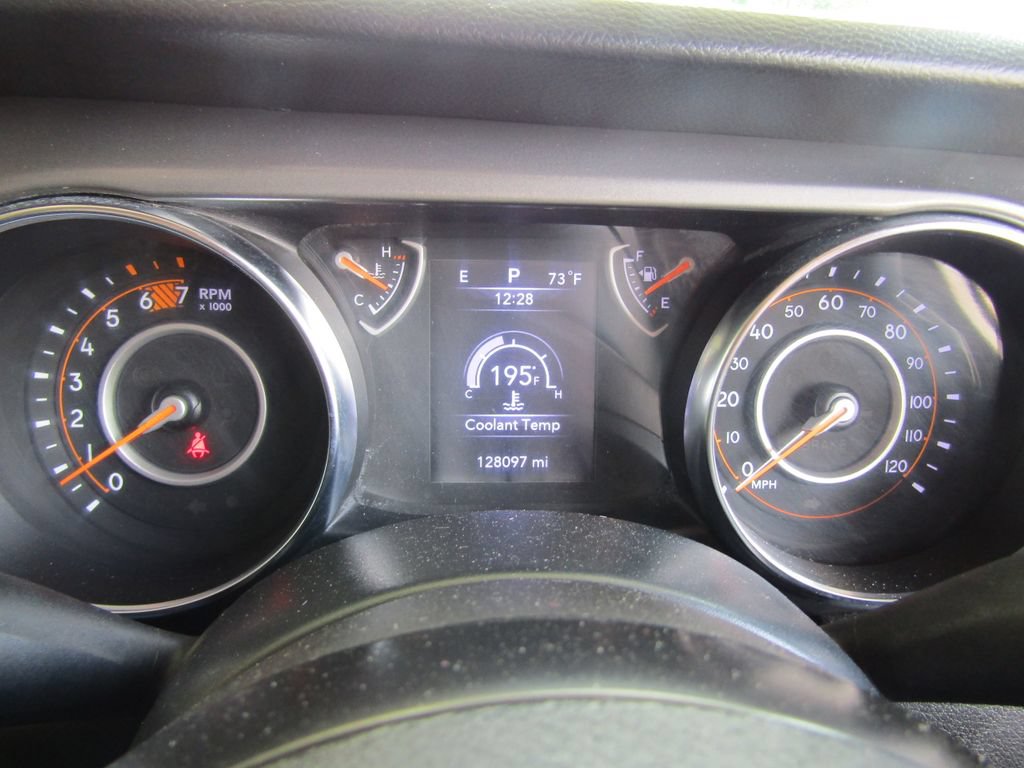 Used 2022 Jeep Wrangler Unlimited Sport AWD/4WD image 19