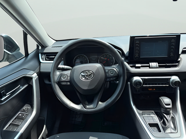 Used 2019 Toyota RAV4 XLE AWD/4WD image 10