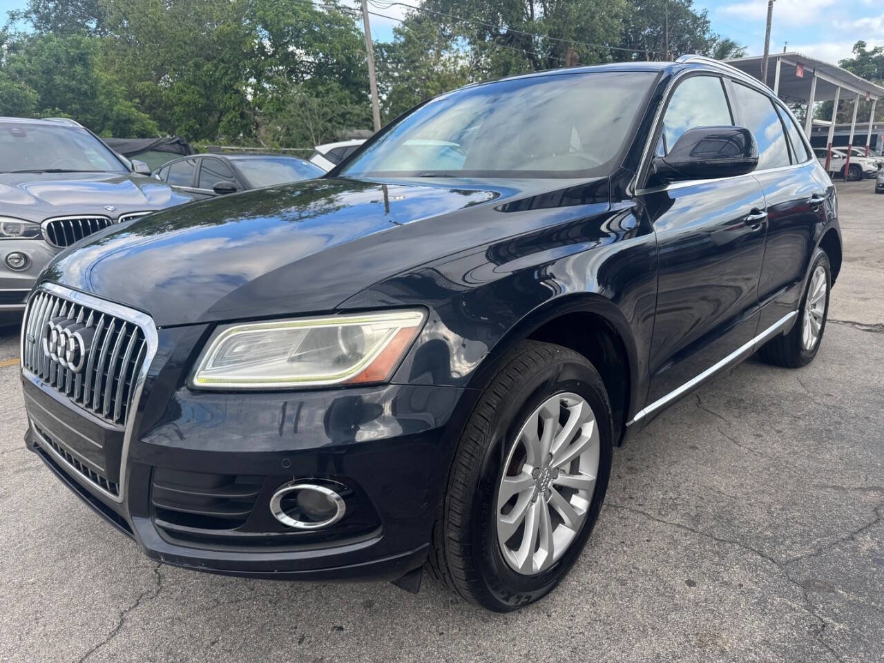 Used 2016 Audi Q5 2.0T Premium Plus w/ Technology Package image 2