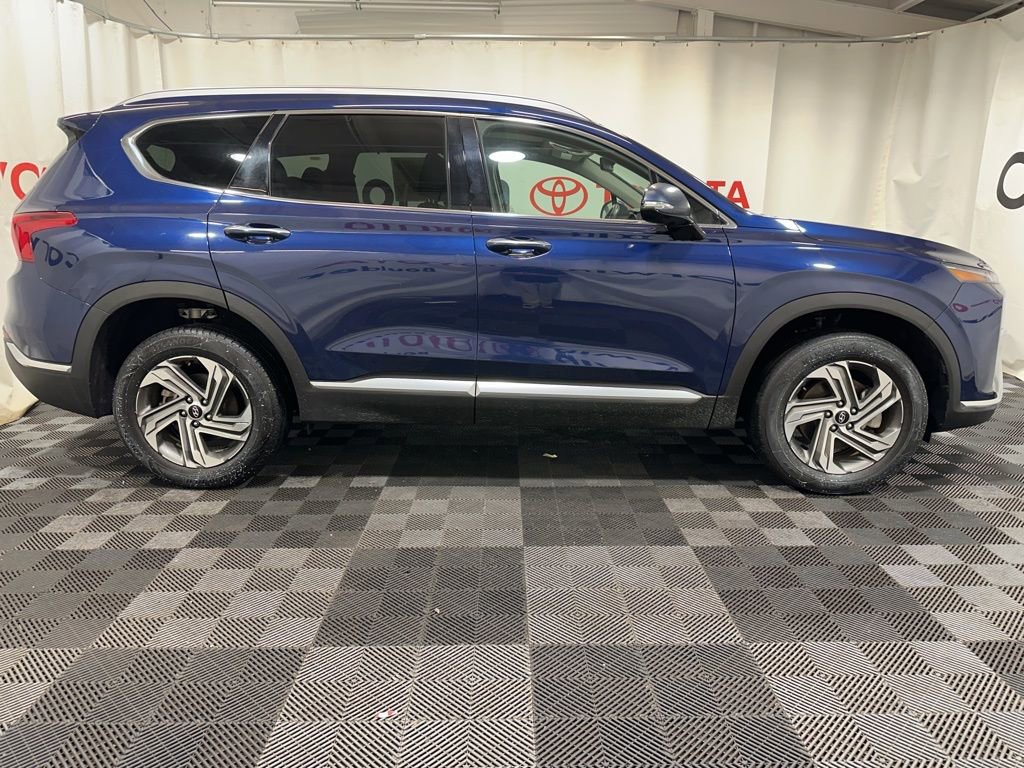 Used 2023 Hyundai Santa Fe SEL w/ Premium Package image 7
