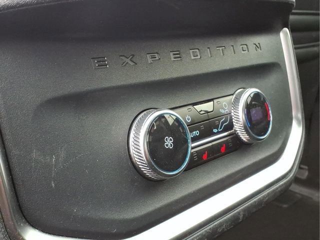Used 2025 Ford Expedition Platinum AWD/4WD image 21