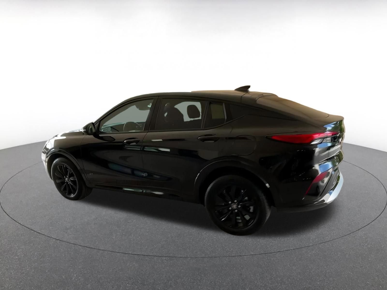 Used 2025 Buick Envista Sport Touring image 10