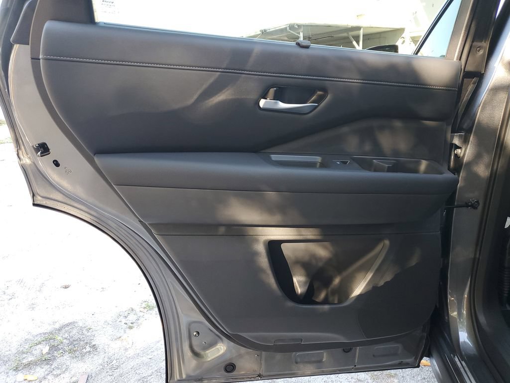 New 2026 Nissan Pathfinder SL w/ SL Premium Package AWD/4WD image 17