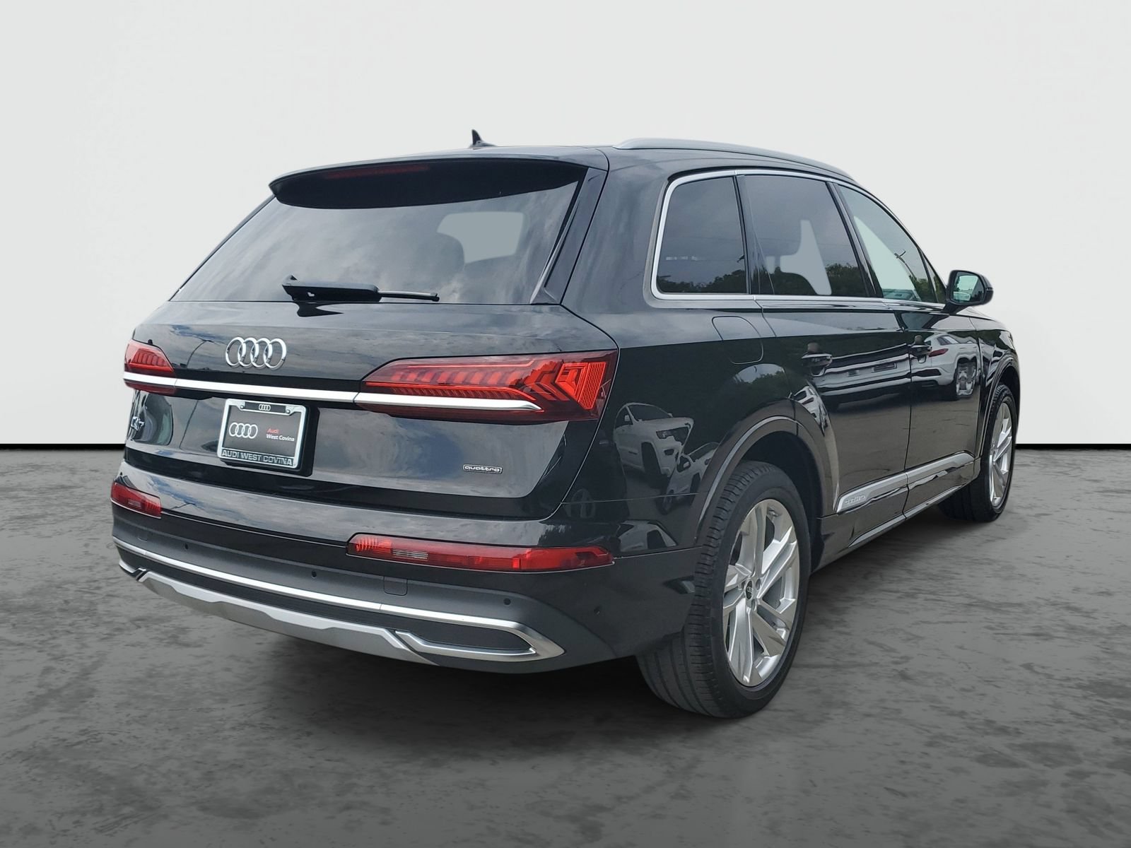 Used 2022 Audi Q7 2.0T Premium w/ Convenience Package AWD/4WD image 4