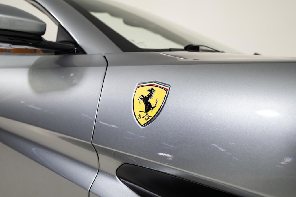 Used 2019 Ferrari Portofino image 21