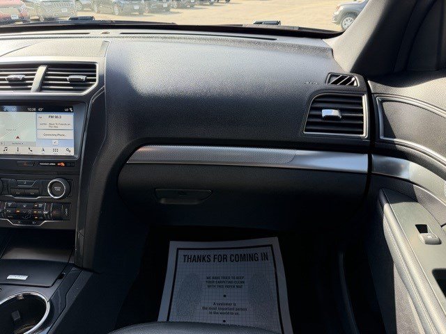Used 2018 Ford Explorer XLT w/ Equipment Group 202A AWD/4WD image 25