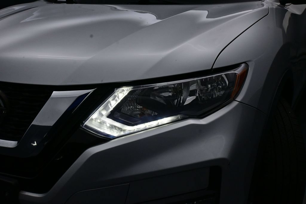 Used 2018 Nissan Rogue SL AWD/4WD image 41