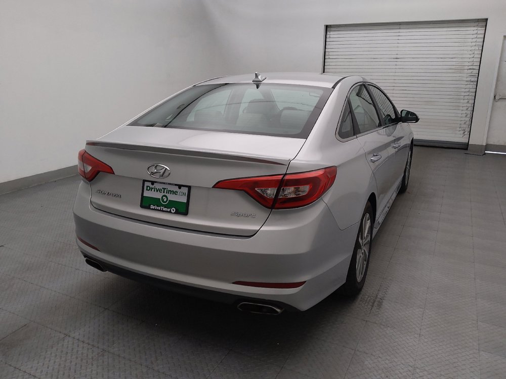 Used 2016 Hyundai Sonata Sport w/ Option Group 1V FWD image 7