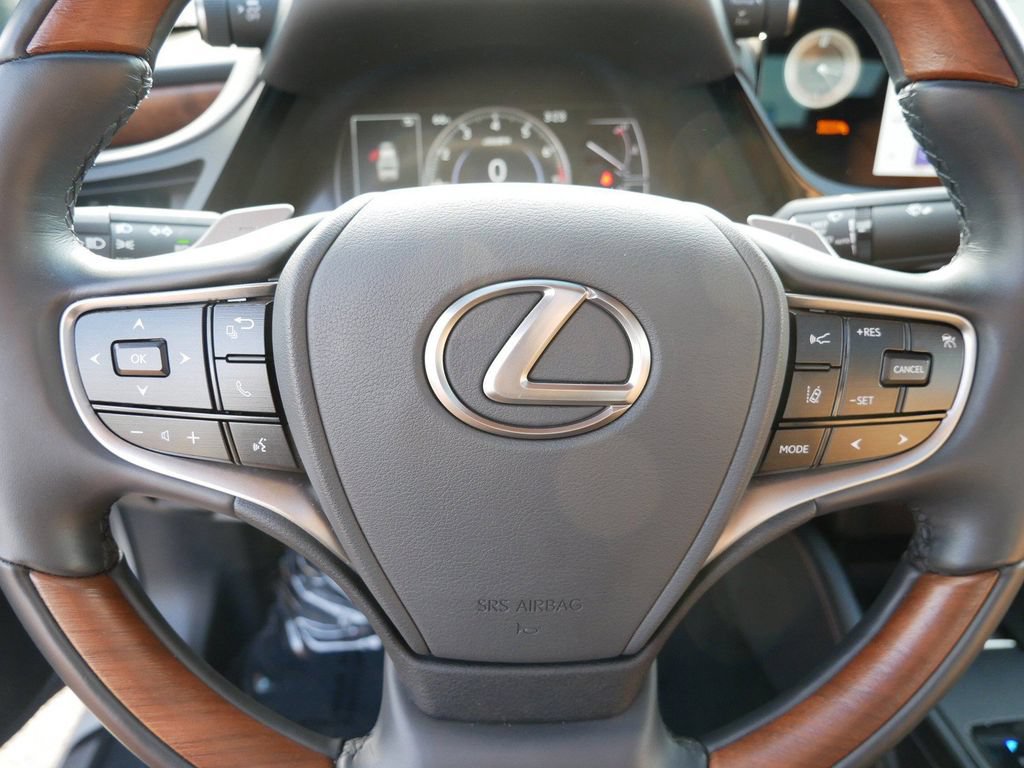 Certified 2025 Lexus ES 350 Ultra Luxury w/ Accessory Package (Z2) FWD image 19