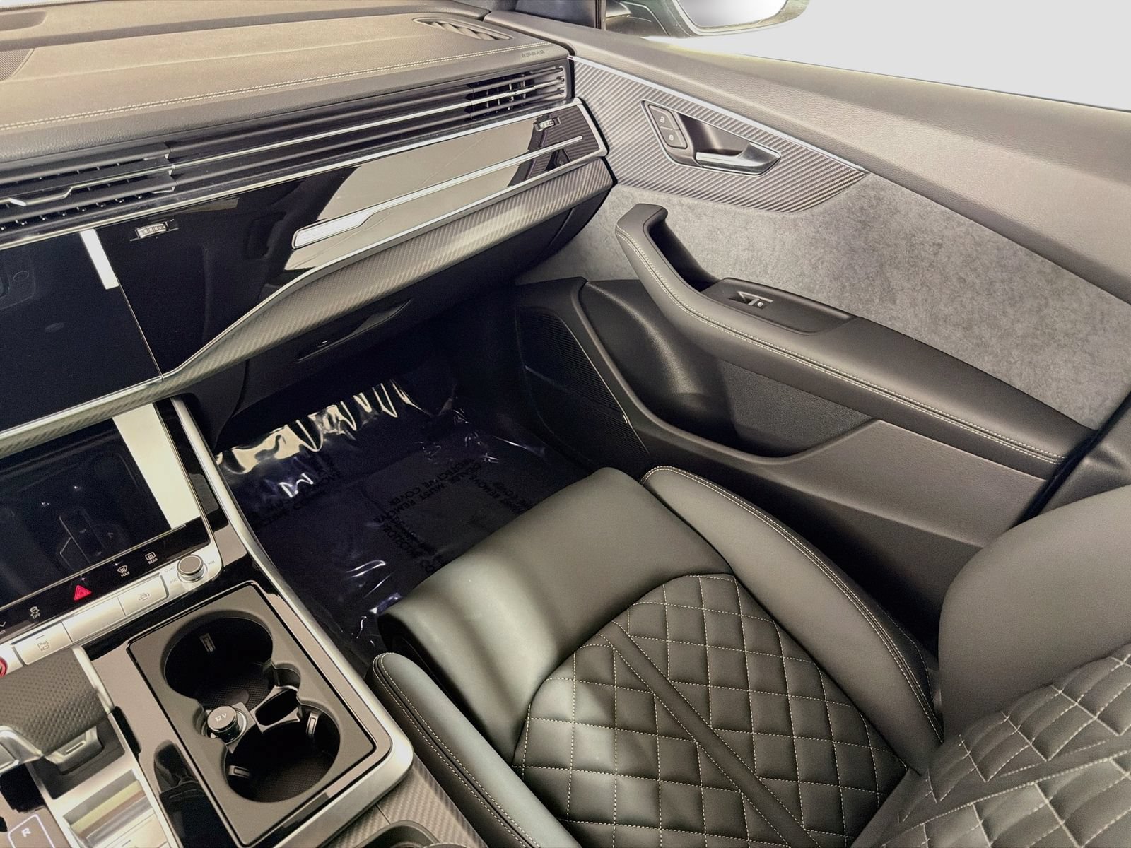 New 2026 Audi SQ8 Premium Plus AWD/4WD image 25