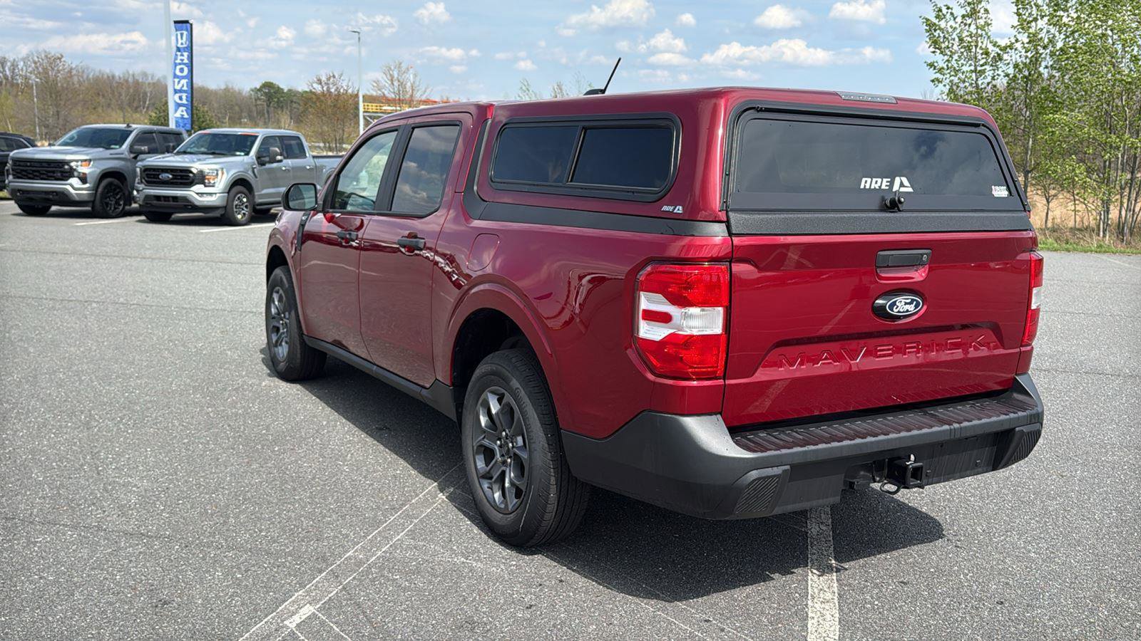 Used 2025 Ford Maverick XLT w/ Equipment Group 302A AWD/4WD image 9