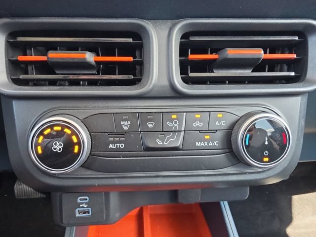 Used 2024 Ford Maverick XLT FWD image 4