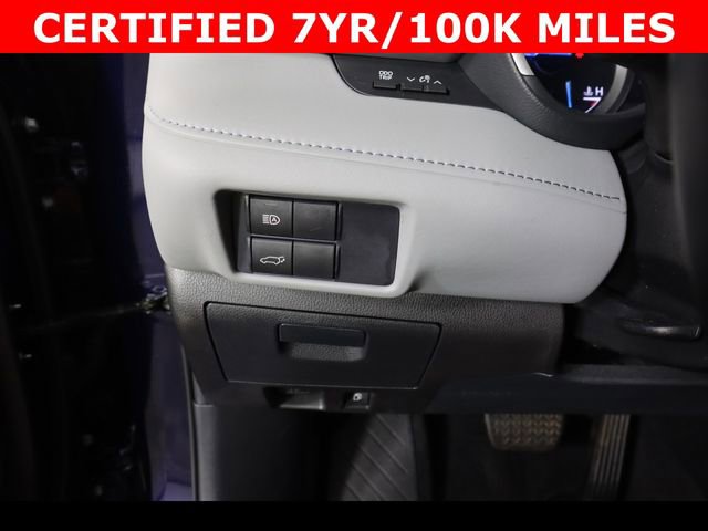 Used 2021 Toyota Highlander XLE image 22